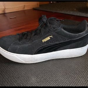 WORE ONCE Puma Shoes